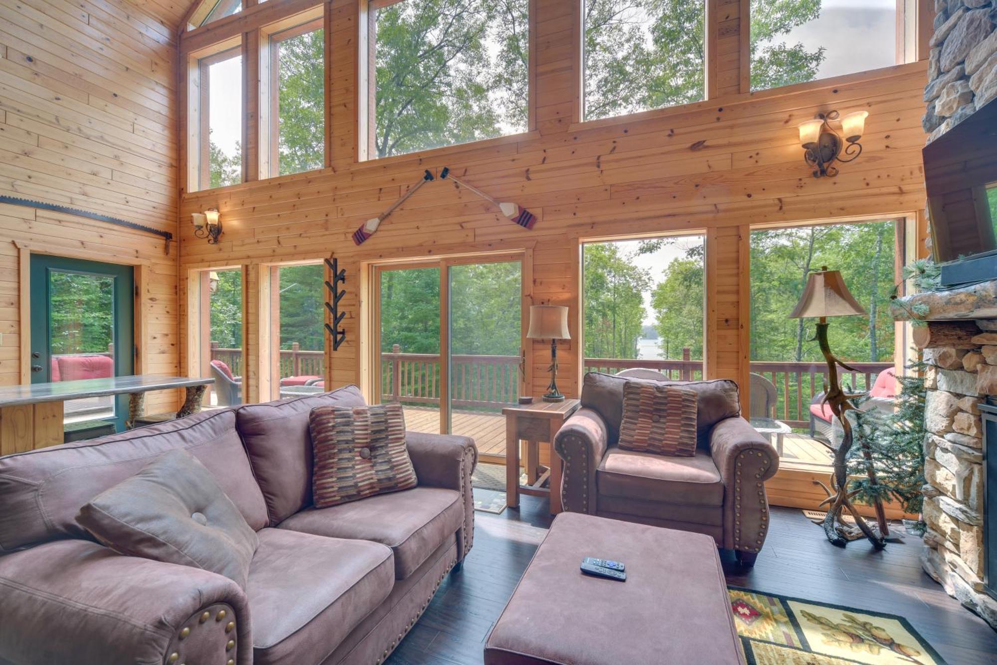 Scenic Hayward Lake View Retreat With Fire Pit Kültér fotó